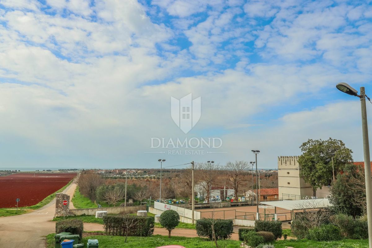 Umago, dintorni - Appartamento su due piani con vista sul mare!