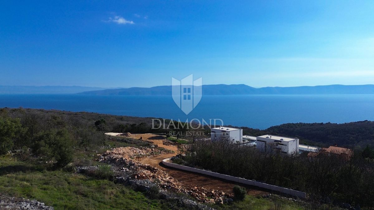 Labin, Rabac, terreno edificabile con vista mare 