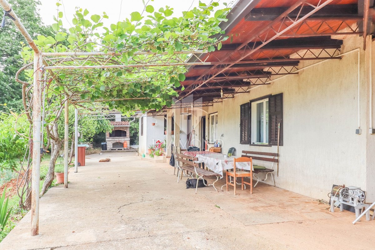 Rovigno, casa isolata vicino alla spiaggia