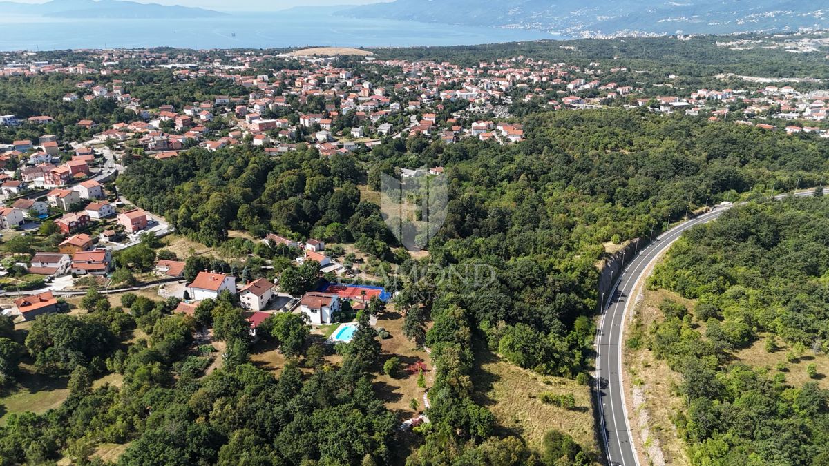 Viškovo, terreno edificabile nel cuore della natura
