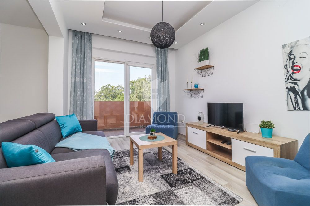 Pola, Veli Vrh, appartamento ammobiliato in una posizione tranquilla