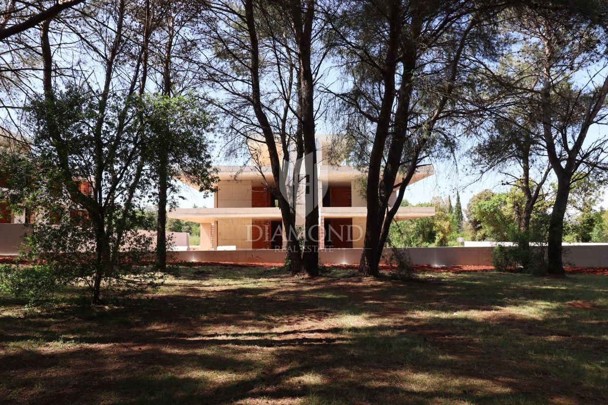 Stupenda nuova costruzione nelle vicinanze di Rovigno