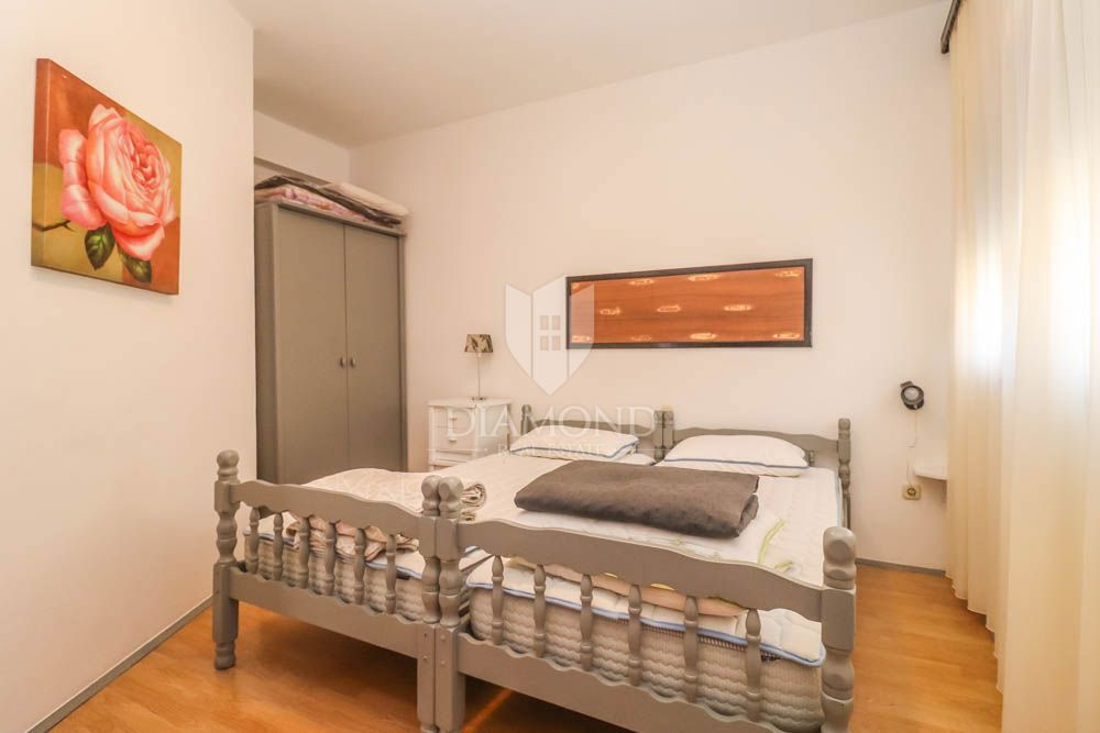 Casa con tre appartamenti a 300 metri dal mare vicino a Medolino! 