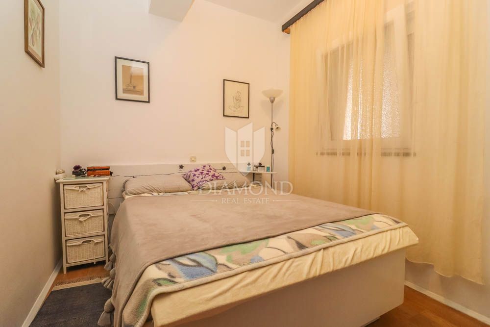 Casa con tre appartamenti a 300 metri dal mare vicino a Medolino! 