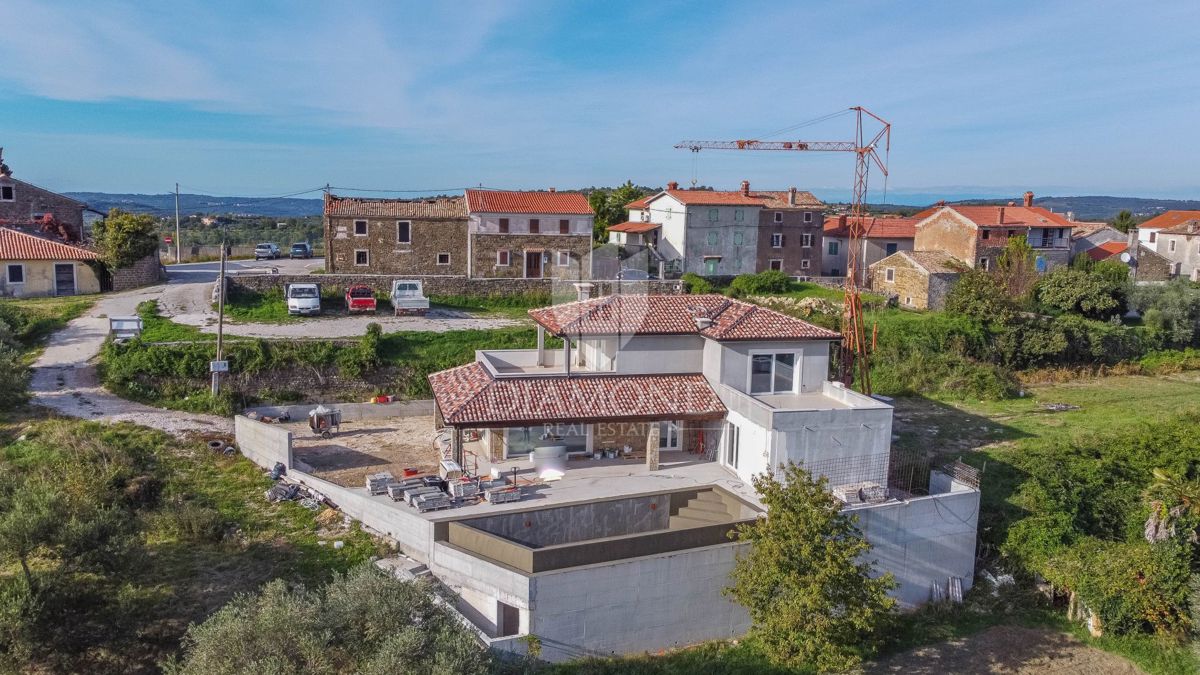 Istria, Eccezionale villa con piscina e vista mare a Momiano!