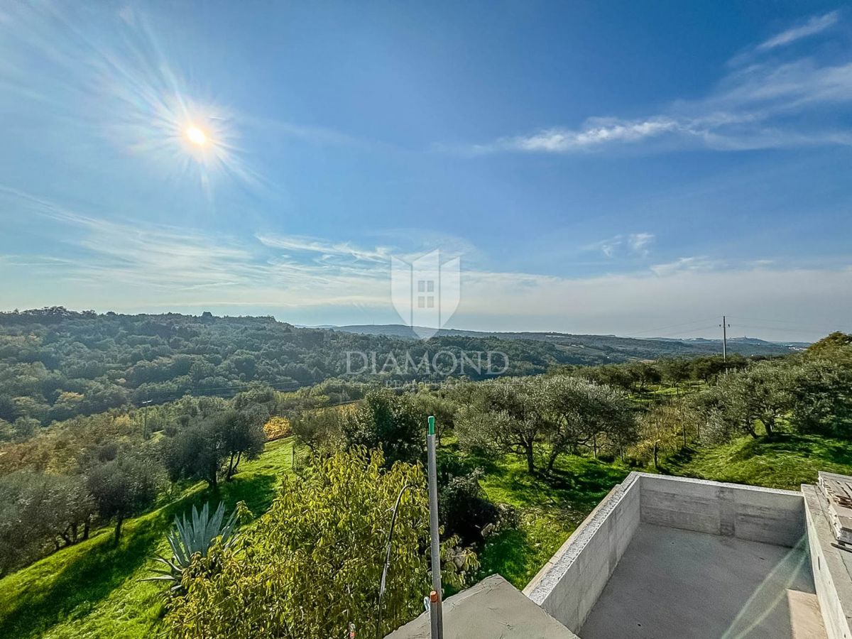 Istria, Eccezionale villa con piscina e vista mare a Momiano!