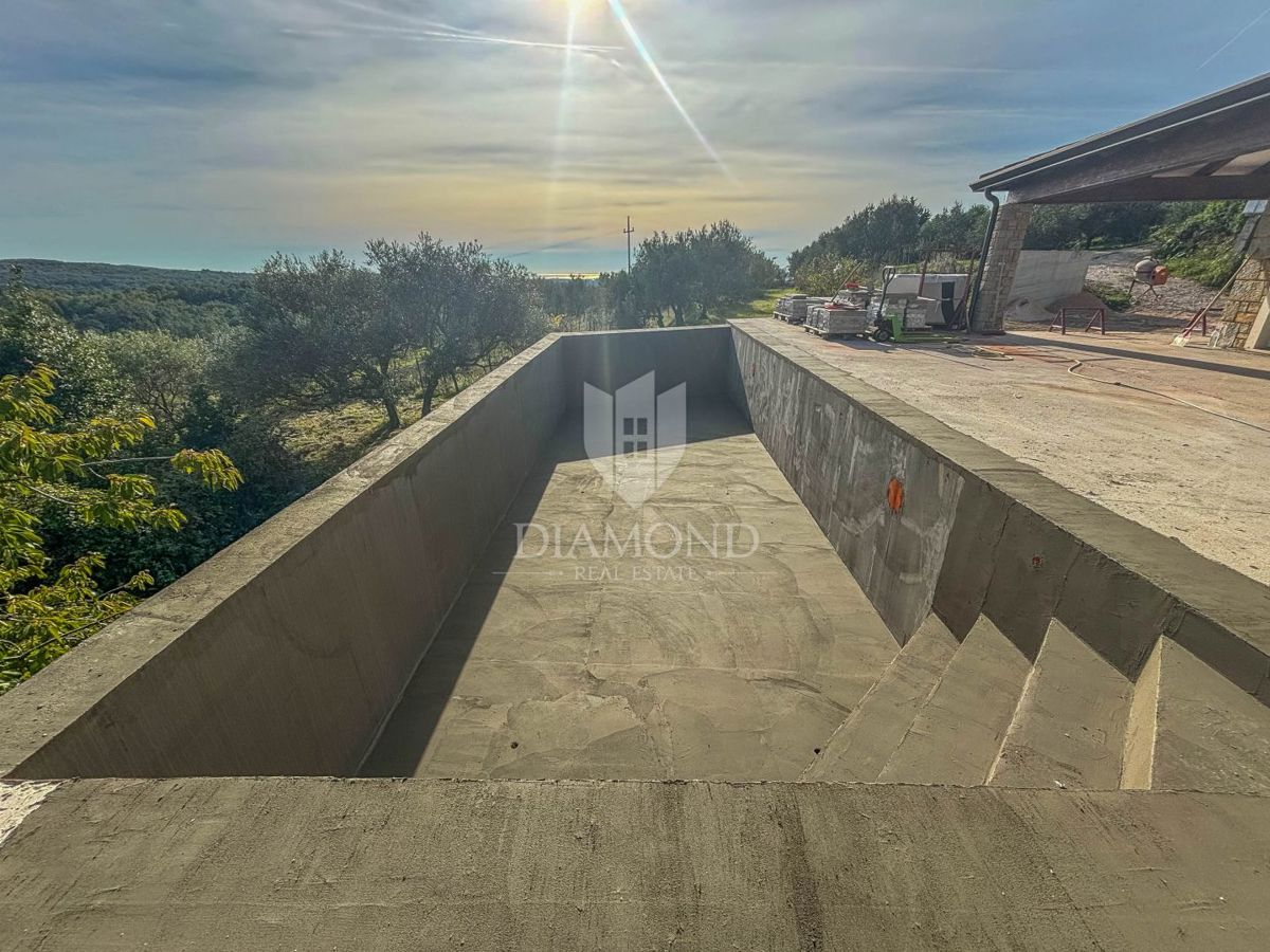 Istria, Eccezionale villa con piscina e vista mare a Momiano!