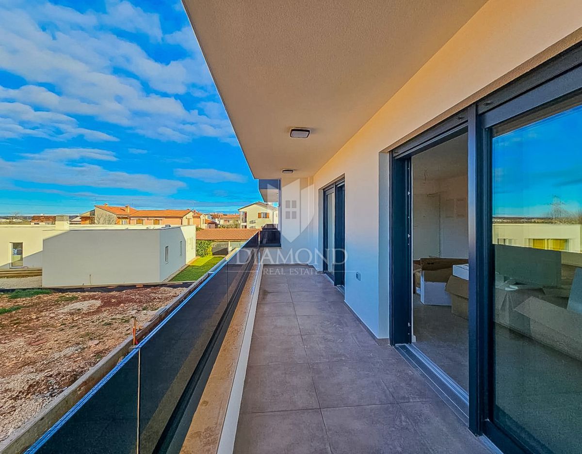 Umago! Appartamento con vista mare e 2 camere da letto!