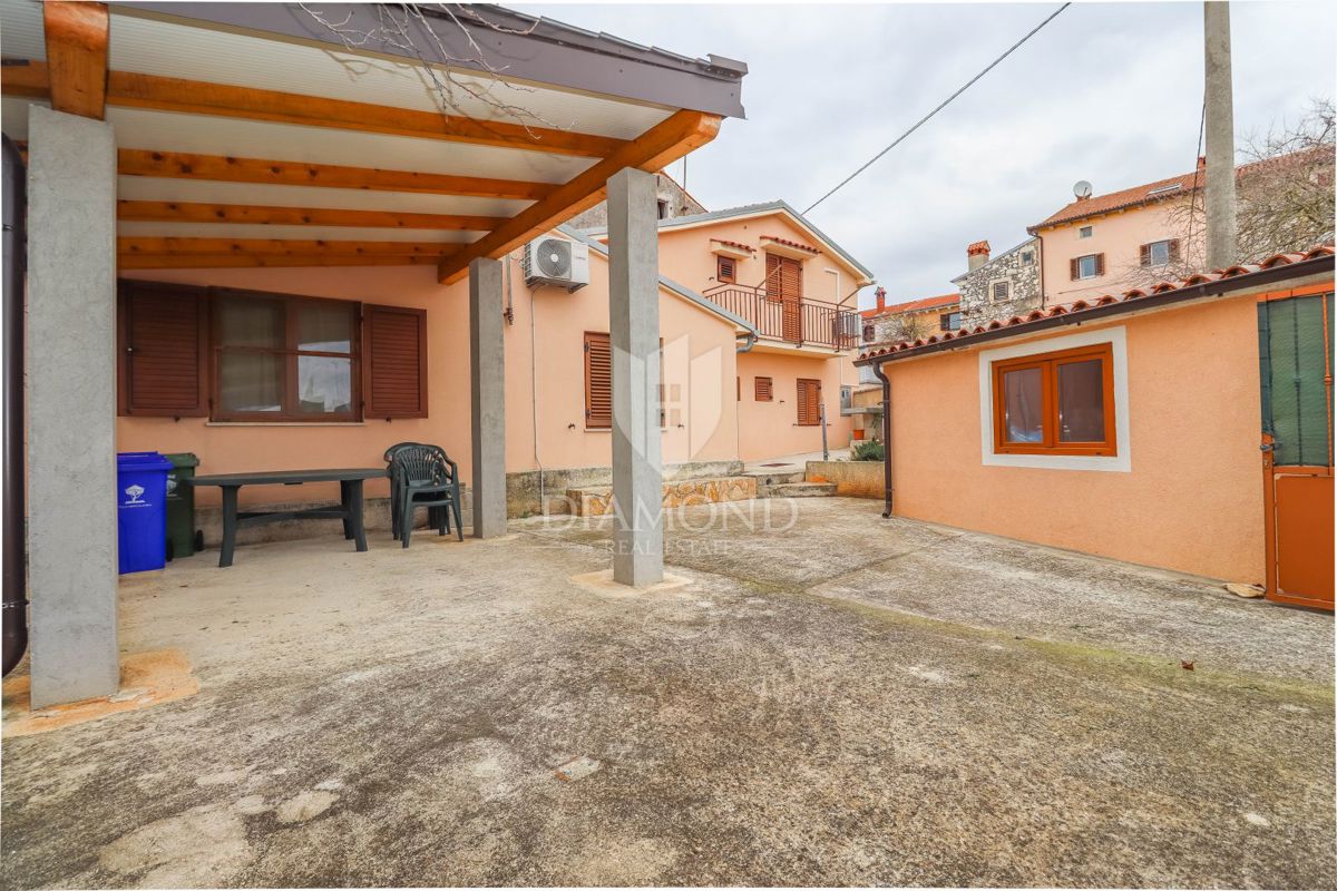 Casa vicino a Pola, ideale per viverci o da affittare.