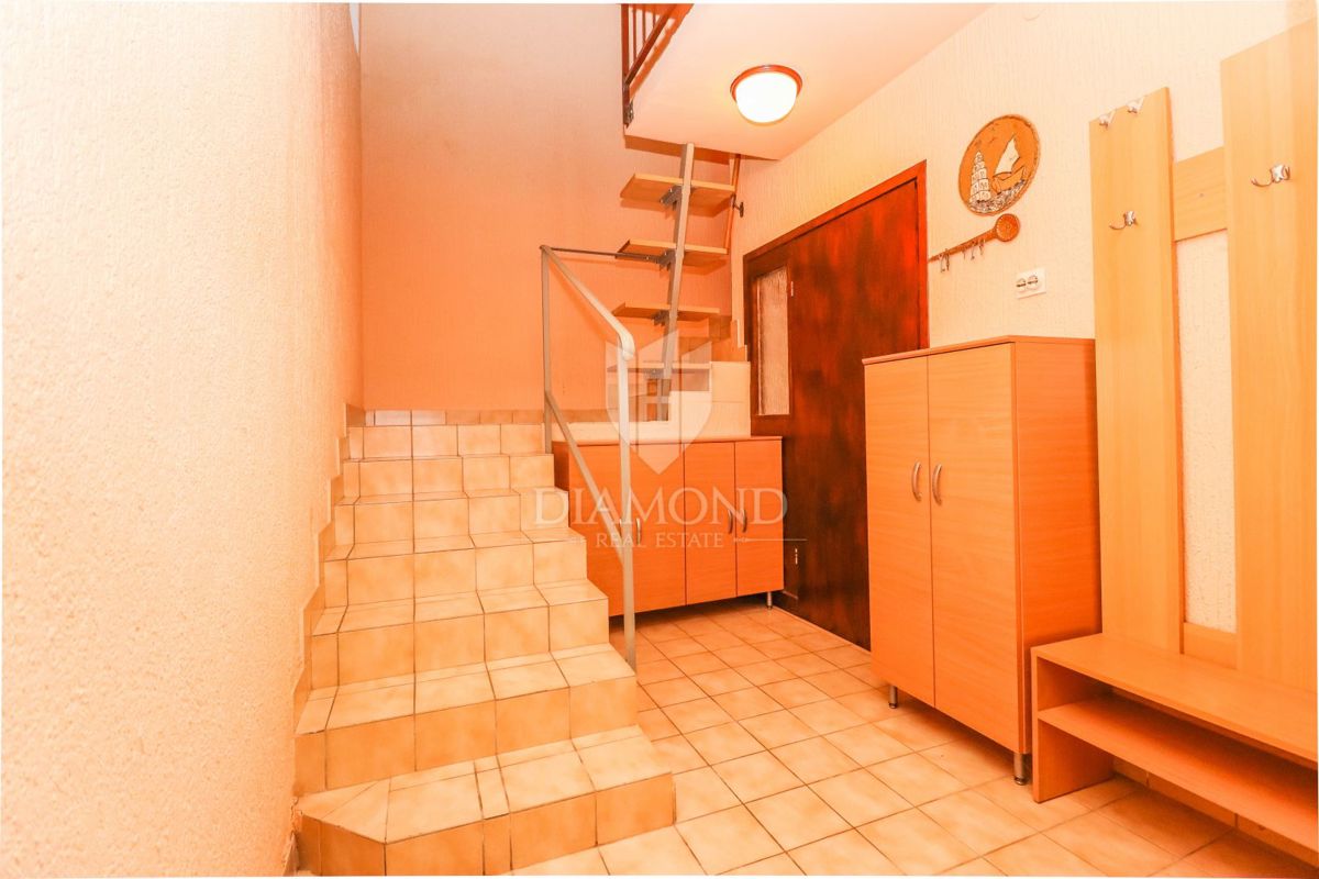 Casa vicino a Pola, ideale per viverci o da affittare.