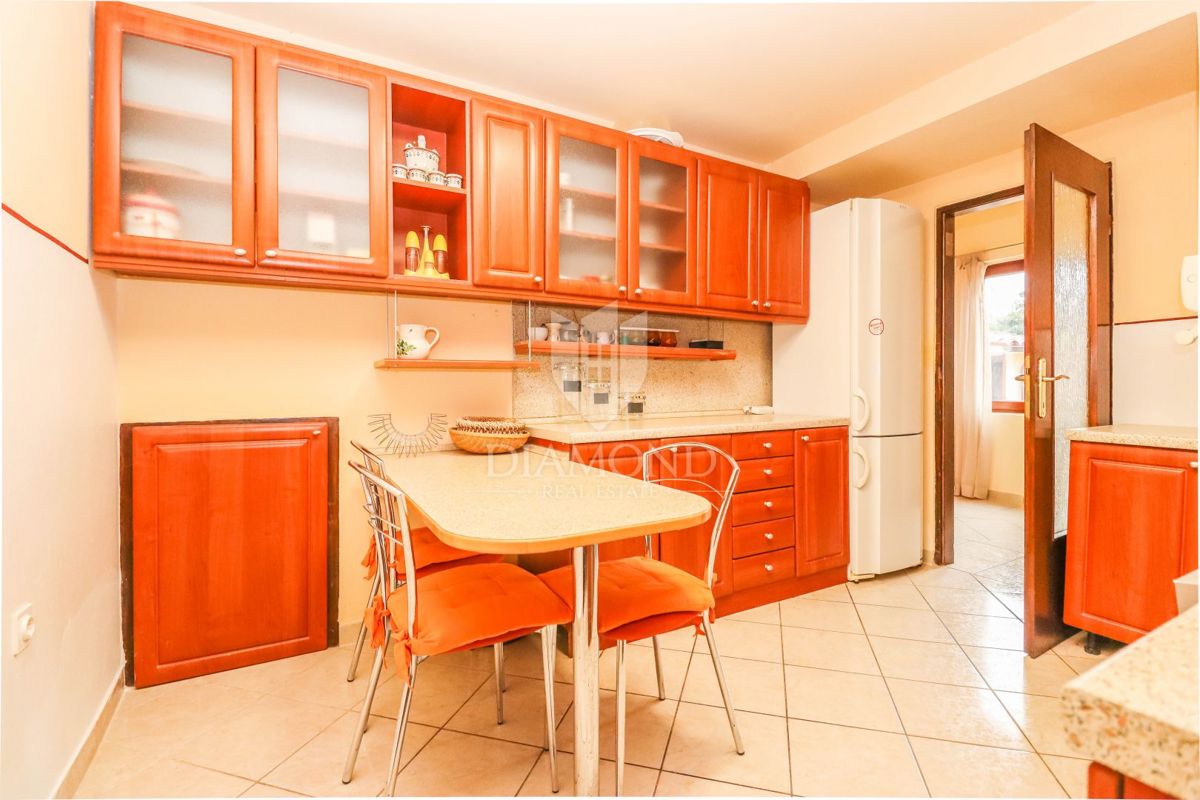 Casa vicino a Pola, ideale per viverci o da affittare.