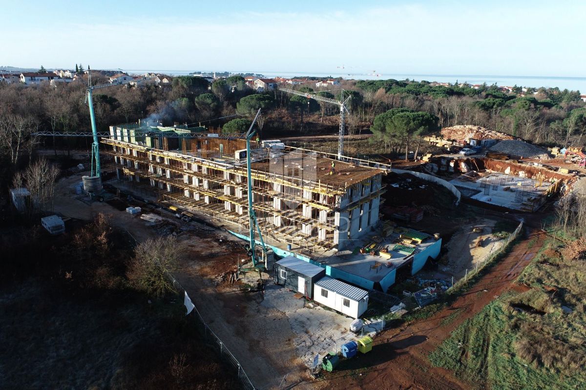 Parenzo – Appartamento Nuovo con Terrazza in una Zona Tranquilla