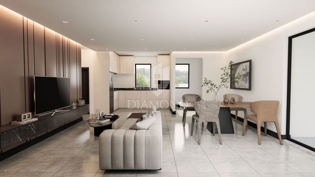 Parenzo, appartamento al piano terra con giardino a 900 m dal mare!