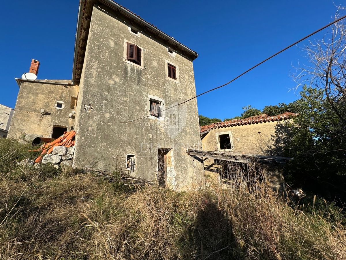 CASA IN PIETRA CON VISTA PANORAMICA SUL MARE