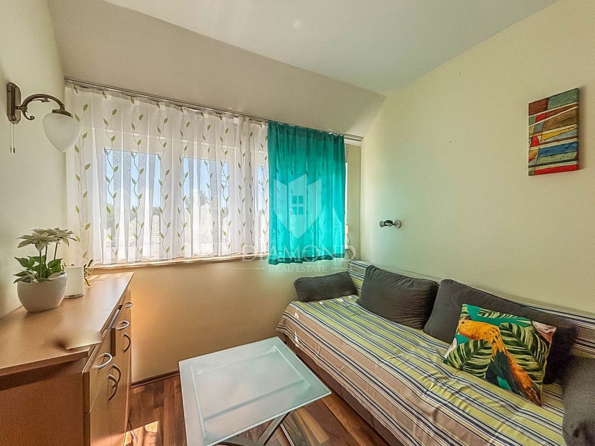 Cittanova, dintorni,  appartamento luminoso a soli 300 metri dal mare!