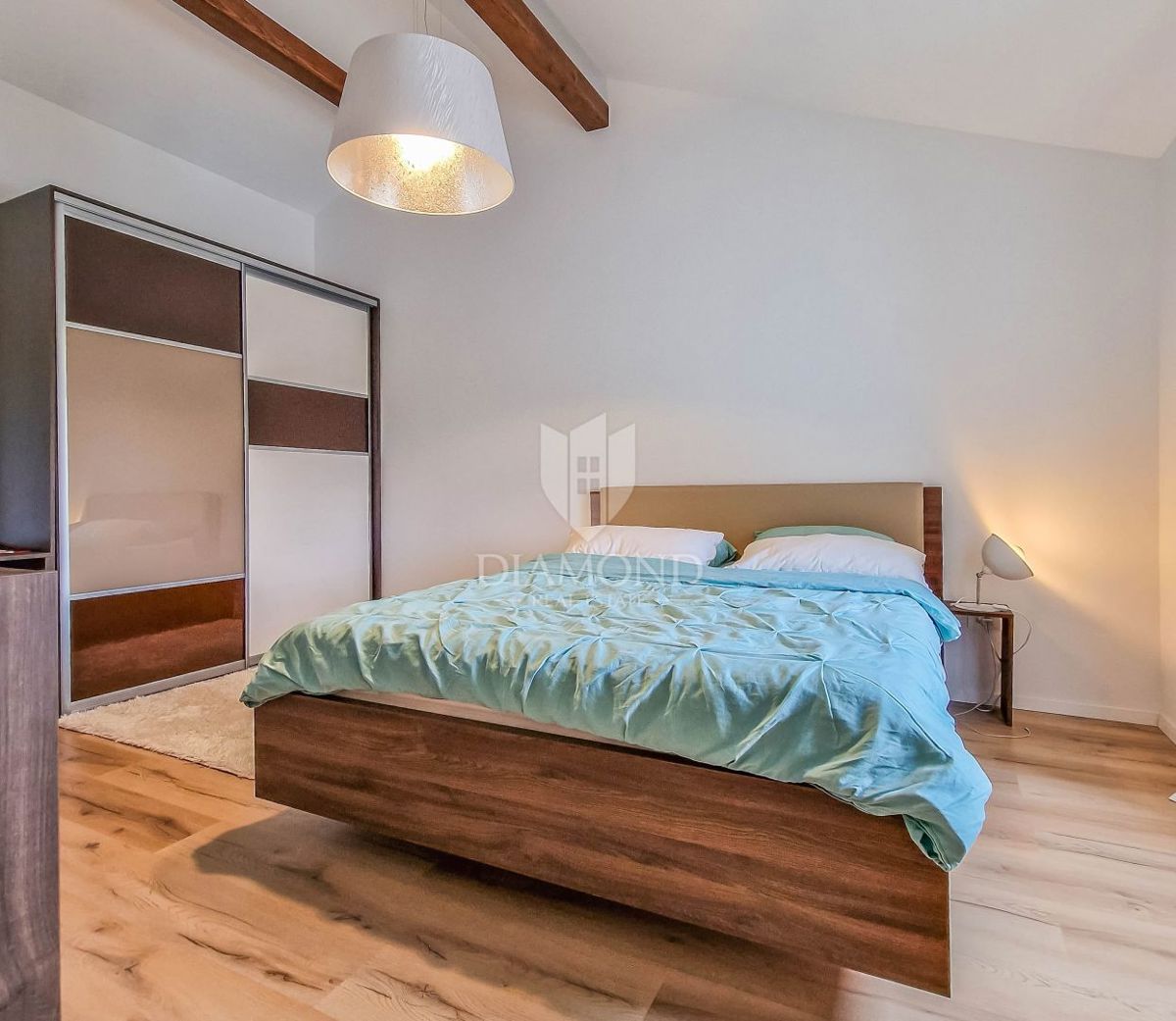 Zona di Umago, casa ristrutturata a 750 m dal mare!