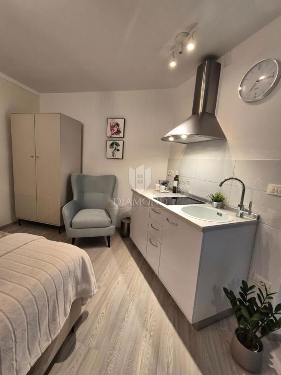 Rovigno, centro città, monolocale romantico a pochi passi dalla chiesa