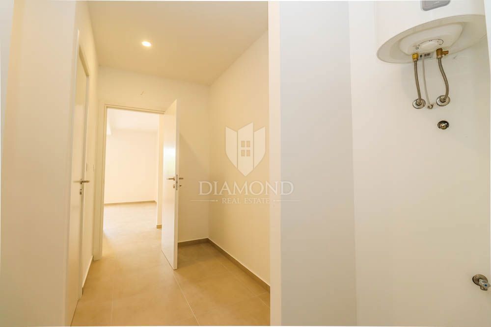 Pola, appartamento ristrutturato con un appartamento aggiuntivo! 