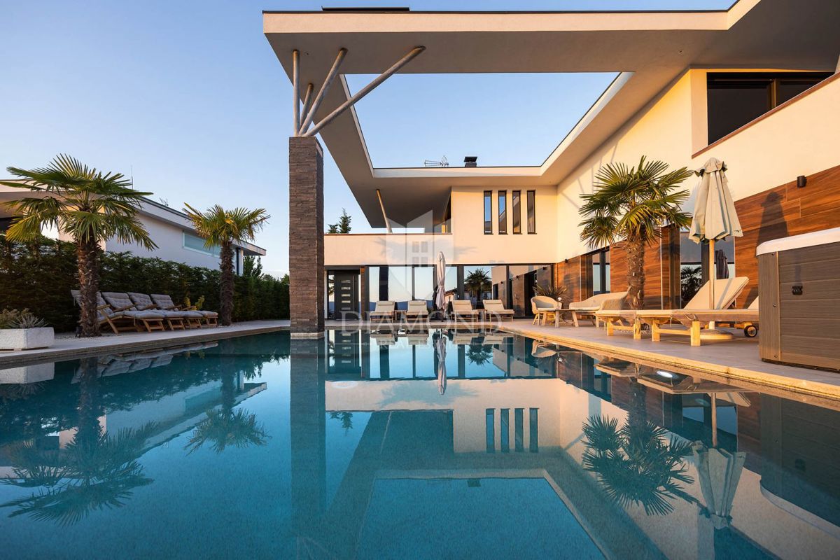 Isola di Krk villa di lusso con vista mare