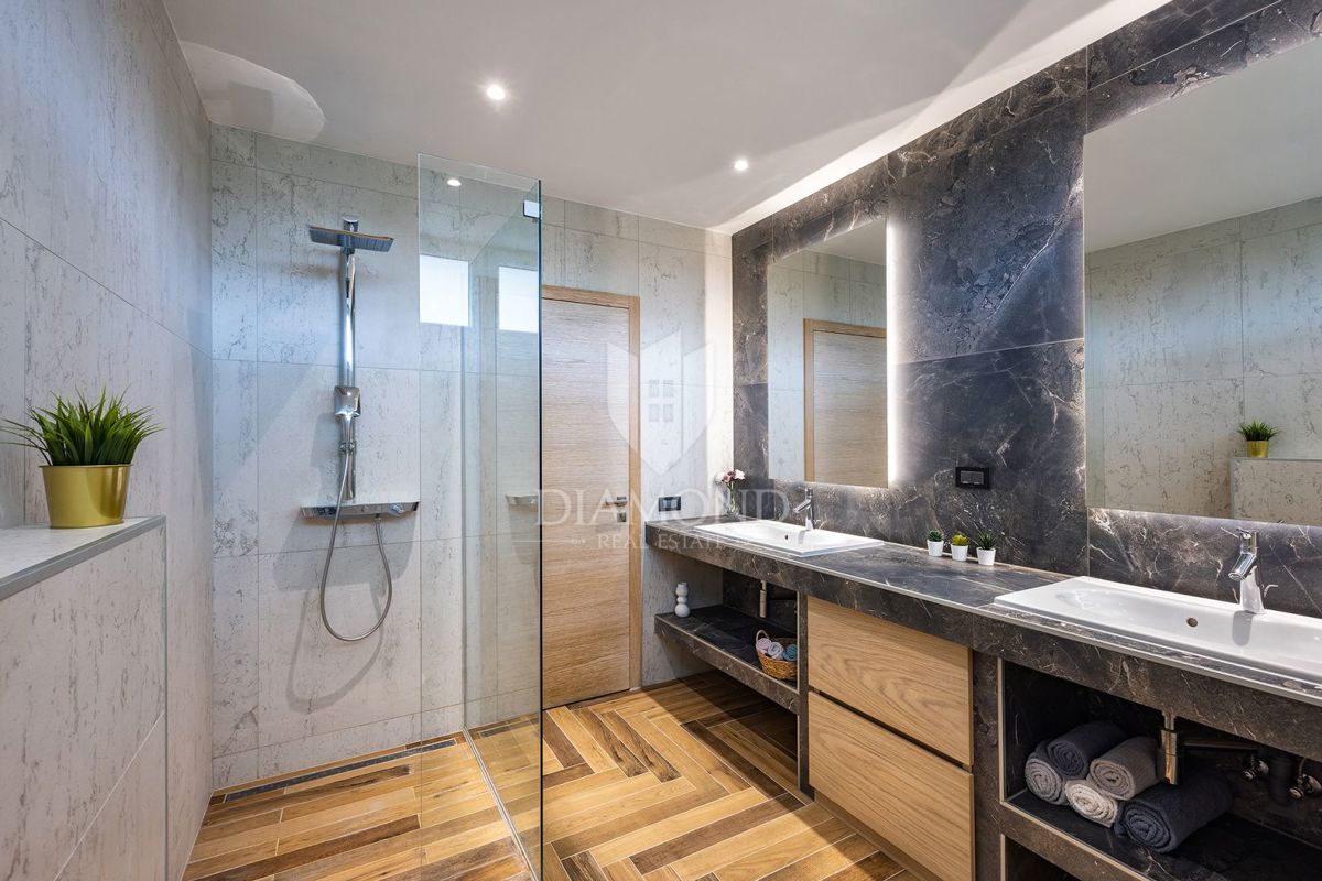 Isola di Krk villa di lusso con vista mare