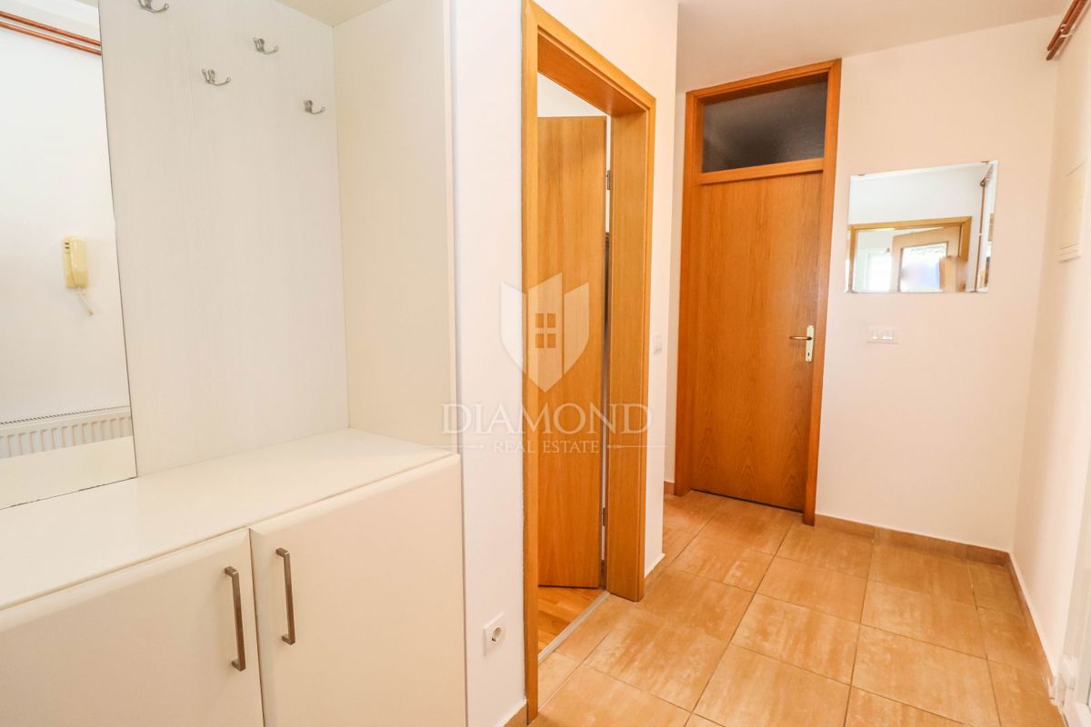 Parenzo, appartamento con giardino e vista mare!