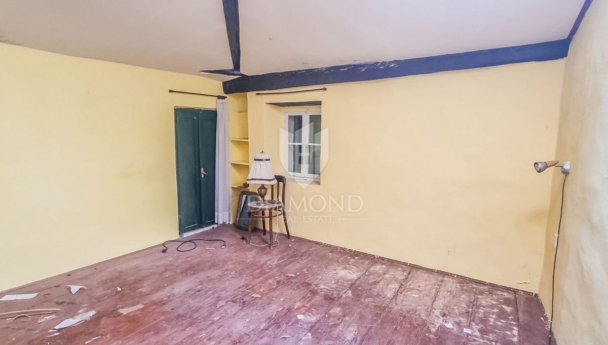 Istria, Rovigno, Città Vecchia, Casa con anima e potenziale