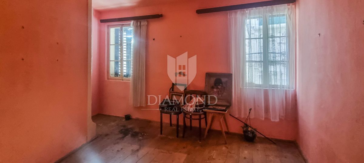 Istria, Rovigno, Città Vecchia, Casa con anima e potenziale