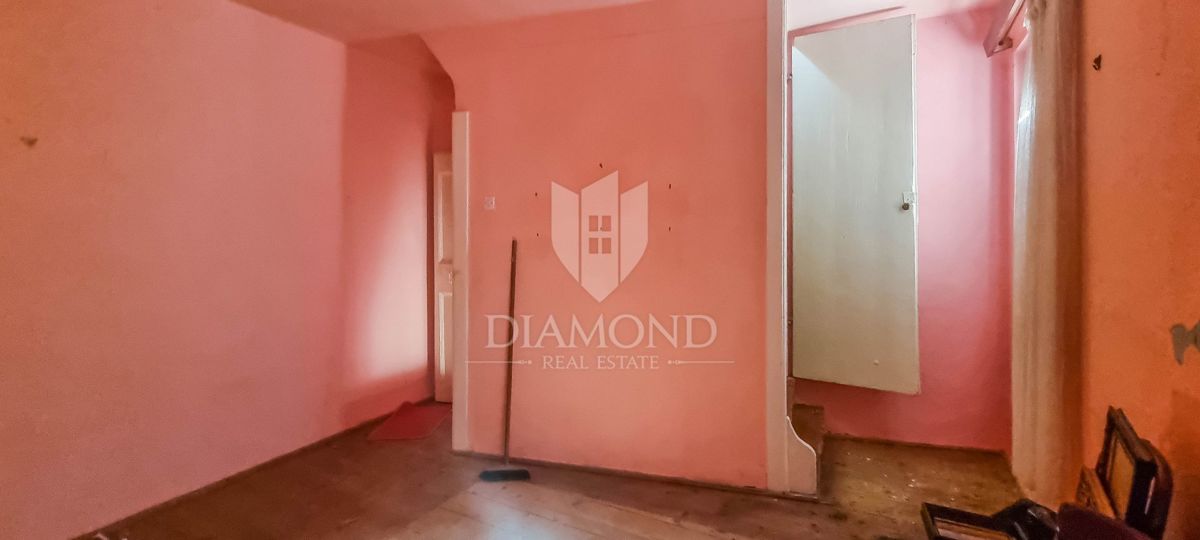 Istria, Rovigno, Città Vecchia, Casa con anima e potenziale