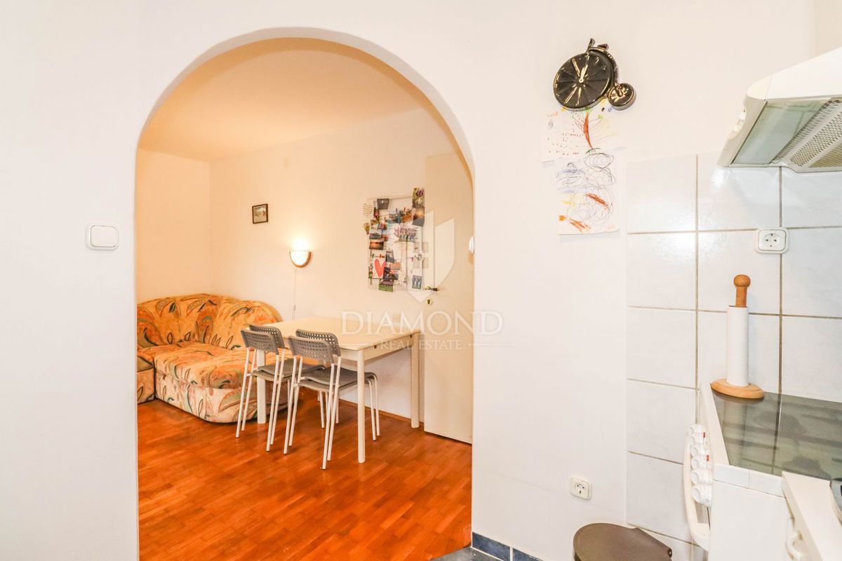 Rovigno, appartamento, parcheggio, ripostiglio!