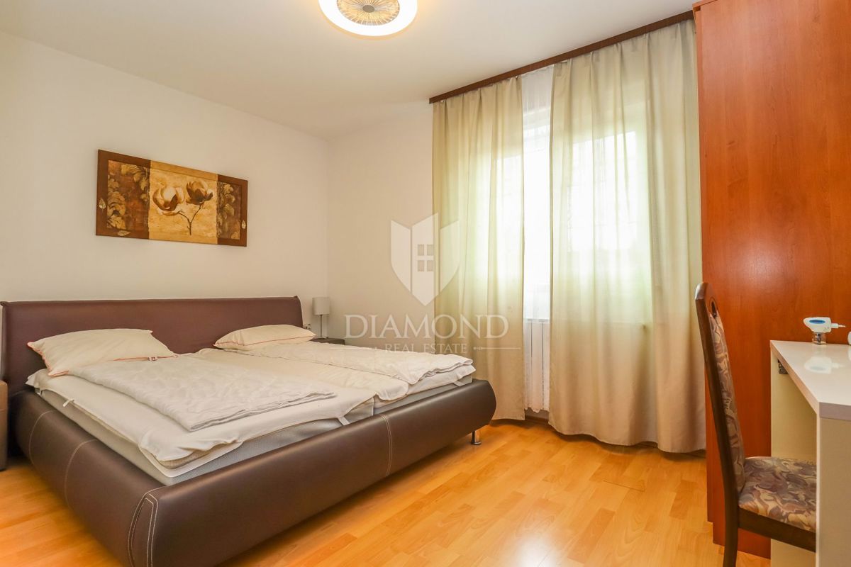 Pola, Veli Vrh – Ampia casa con più unità abitative, garage e un bel giardino!