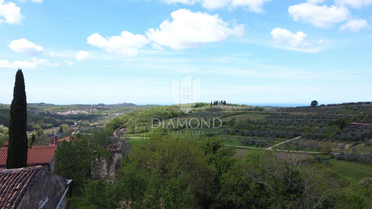 Momiano – Autentica casa in pietra con progetto di ristrutturazione