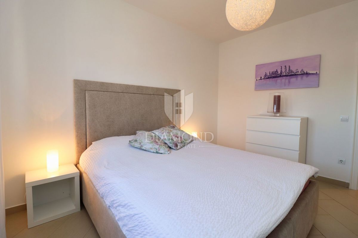 Parenzo, appartamento ristrutturato con giardino