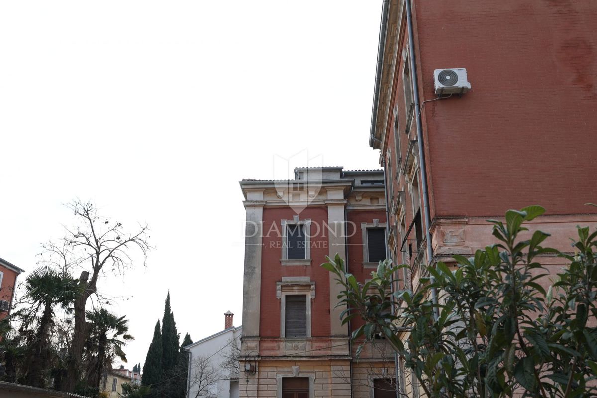 IRRIPETIBILE!! TERZA FILA DAL MARE, GARAGE, GIARDINO