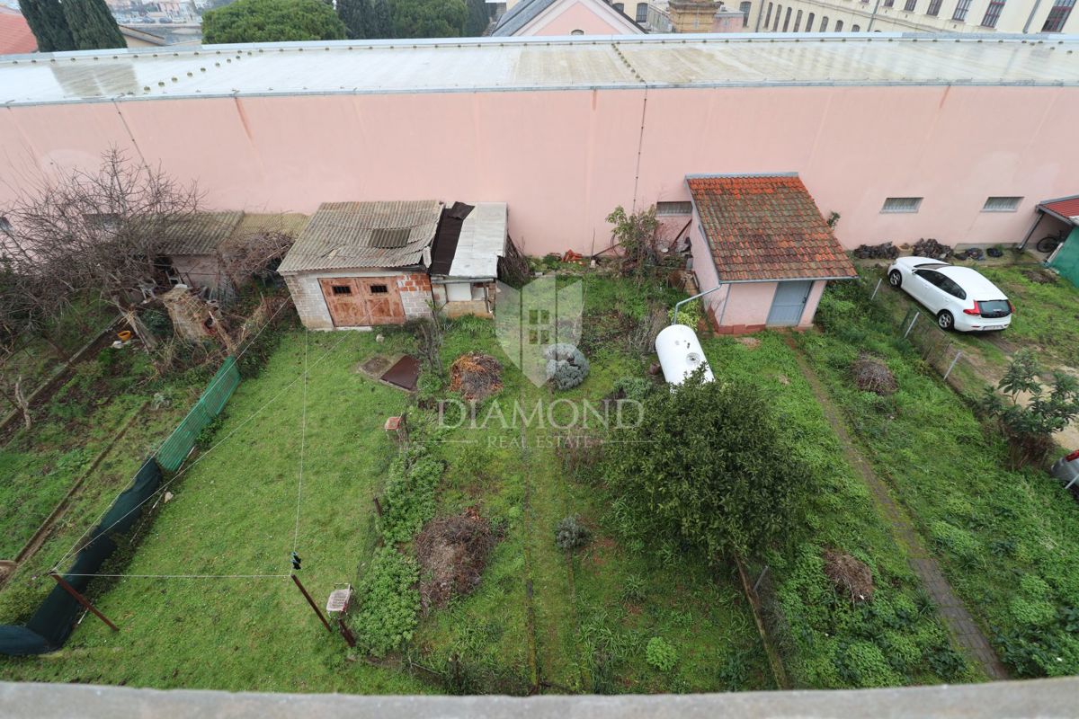 IRRIPETIBILE!! TERZA FILA DAL MARE, GARAGE, GIARDINO