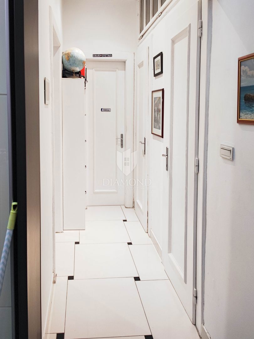 Zagabria, centro! Moderno appartamento con tre camere da letto!