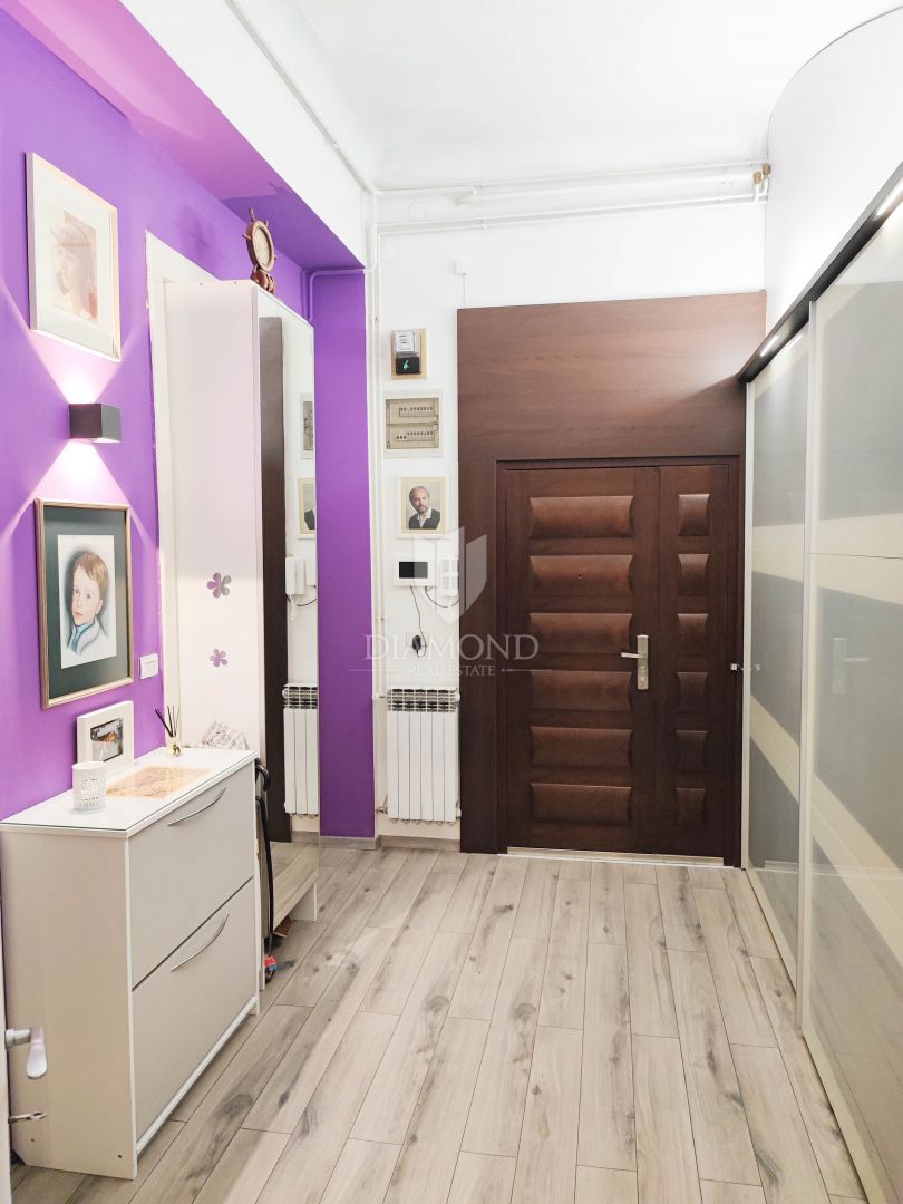 Zagabria, centro! Moderno appartamento con tre camere da letto!