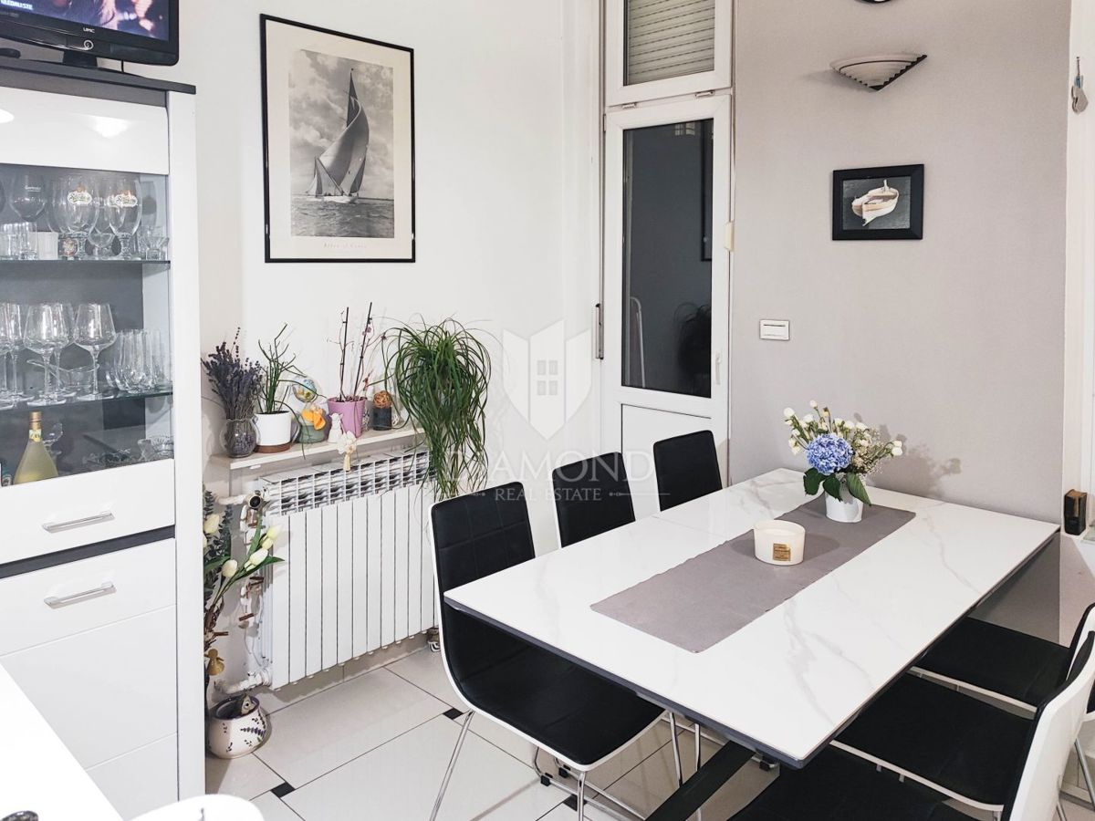 Zagabria, centro! Moderno appartamento con tre camere da letto!