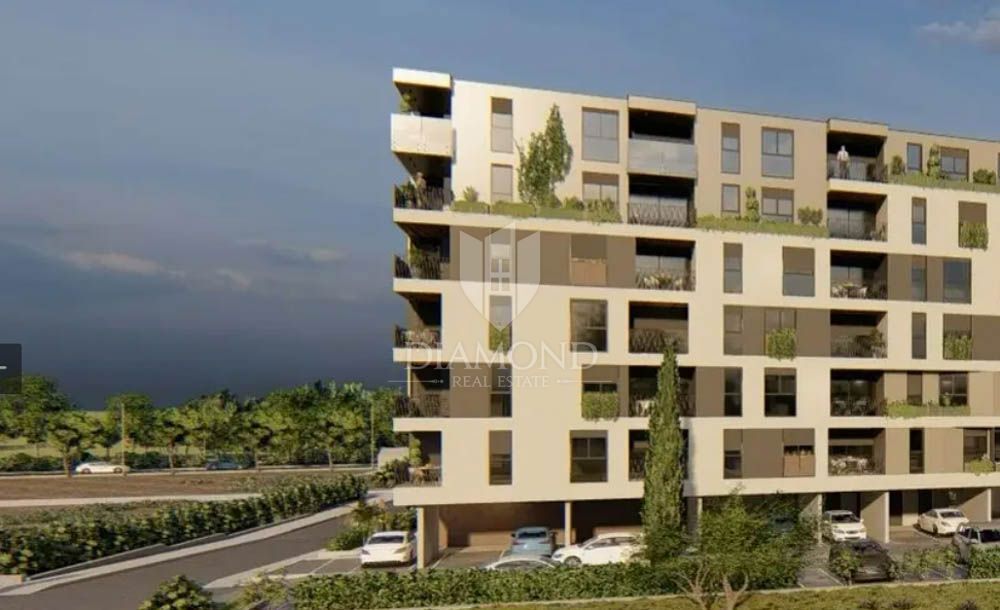 Bellissimo appartamento in un nuovo edificio con ascensore, Pola!