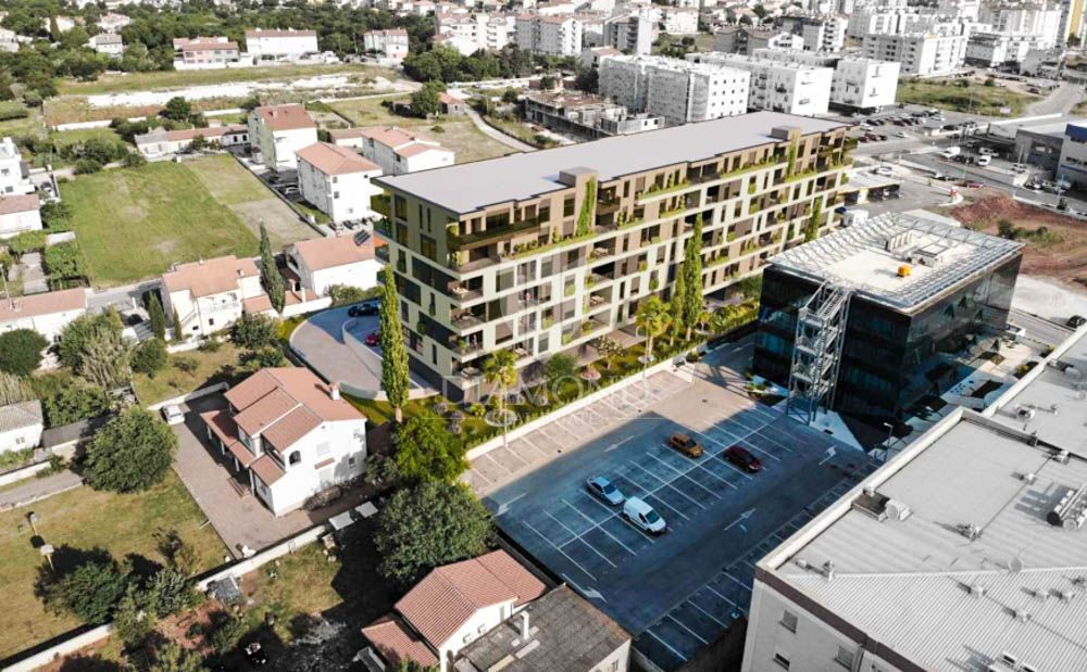 Bellissimo appartamento in un nuovo edificio con ascensore, Pola!