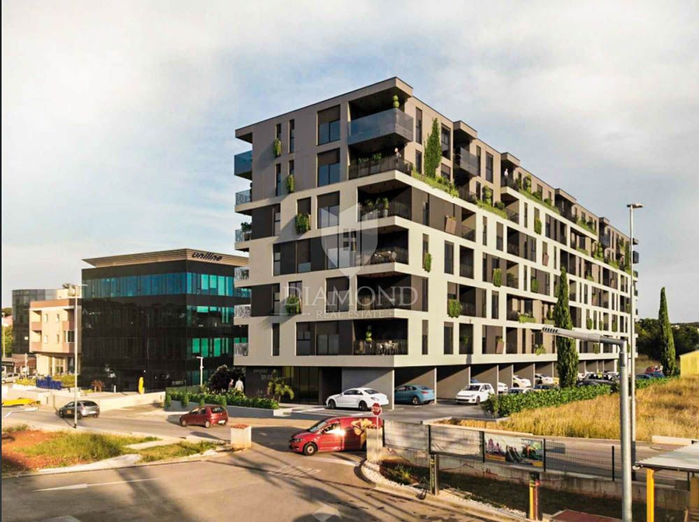 Bellissimo appartamento in un nuovo edificio con ascensore, Pola!