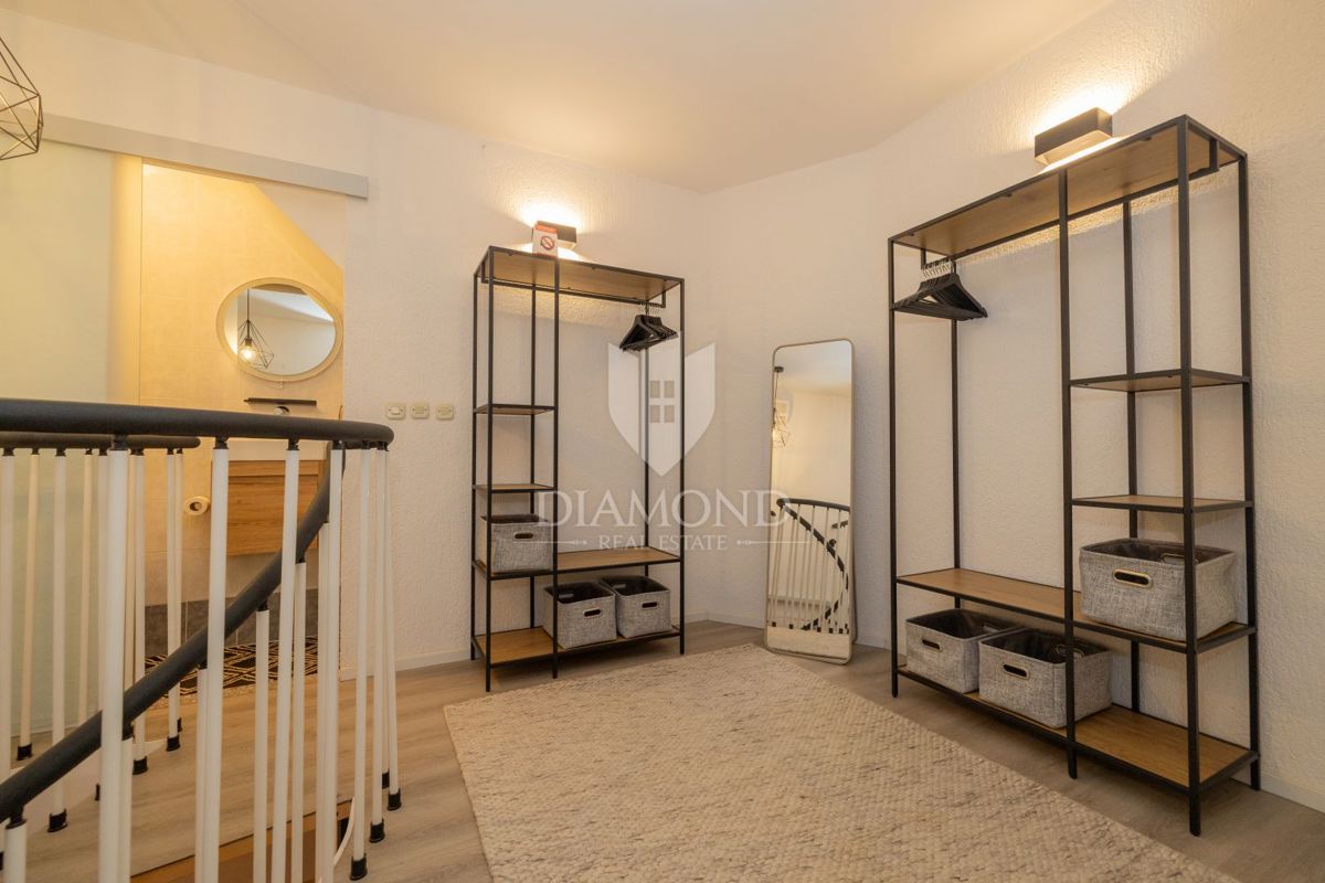 Appartamento in centro, tre camere da letto, terrazza, ripostiglio