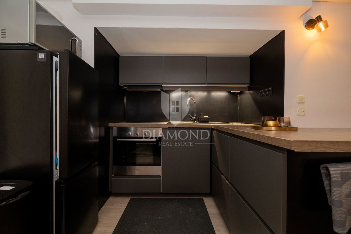 Appartamento in centro, tre camere da letto, terrazza, ripostiglio