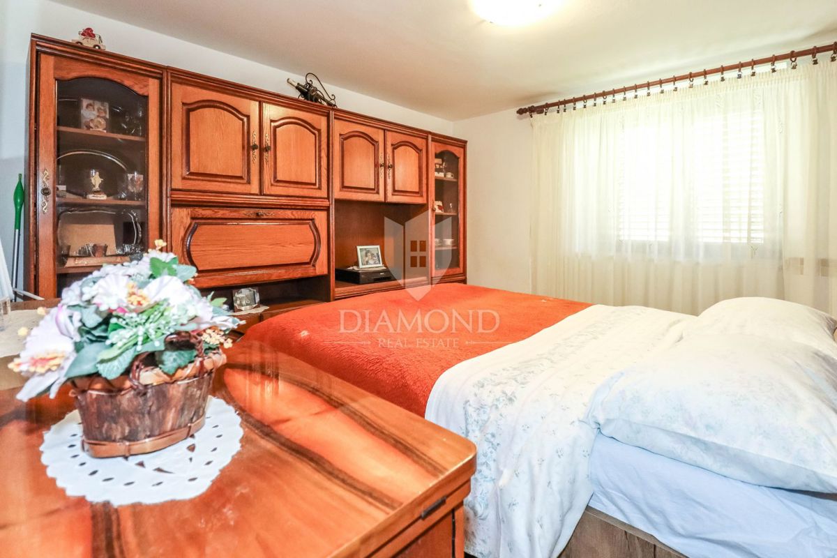 Due case spaziose vicino a Sanvincenti