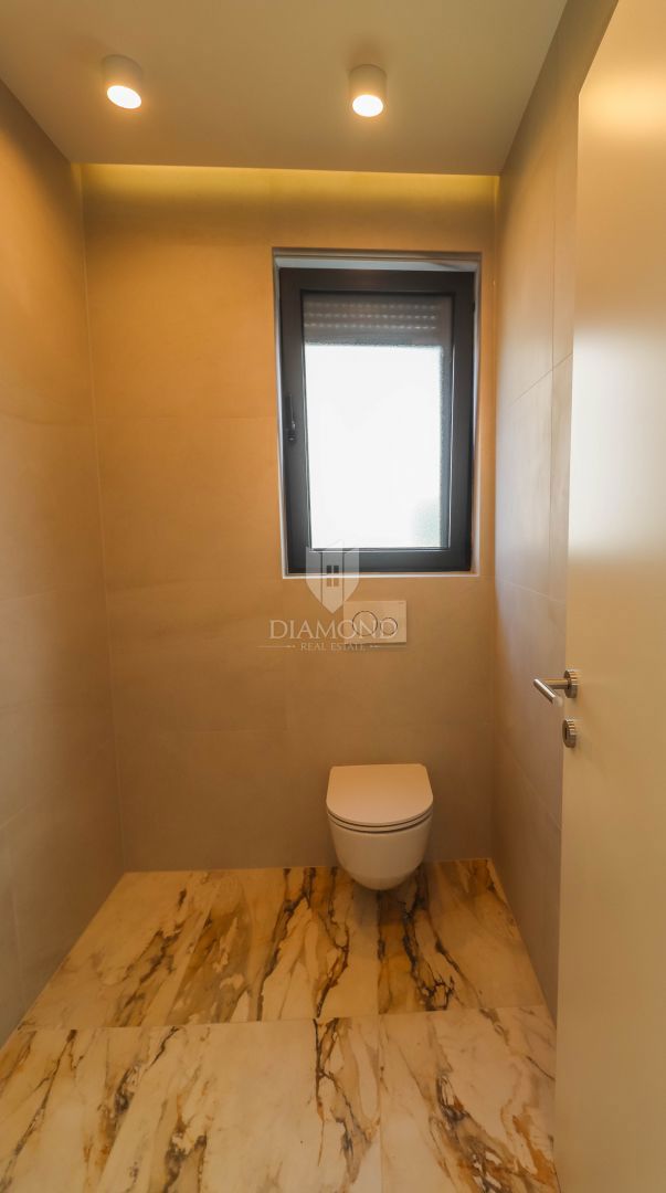 Appartamento moderno di lusso a Štinjan - nuova costruzione di qualità vicino alle spiagge