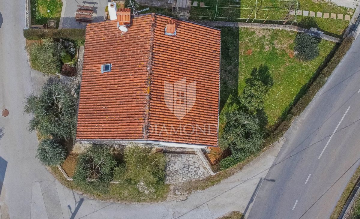 Buje, dintorni, casa indipendente con vista mare!