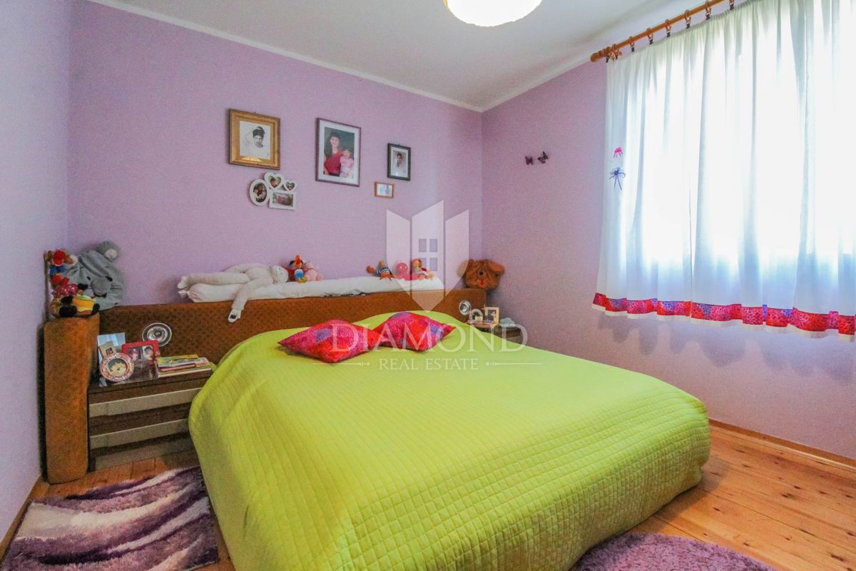 Buje, dintorni, casa indipendente con vista mare!