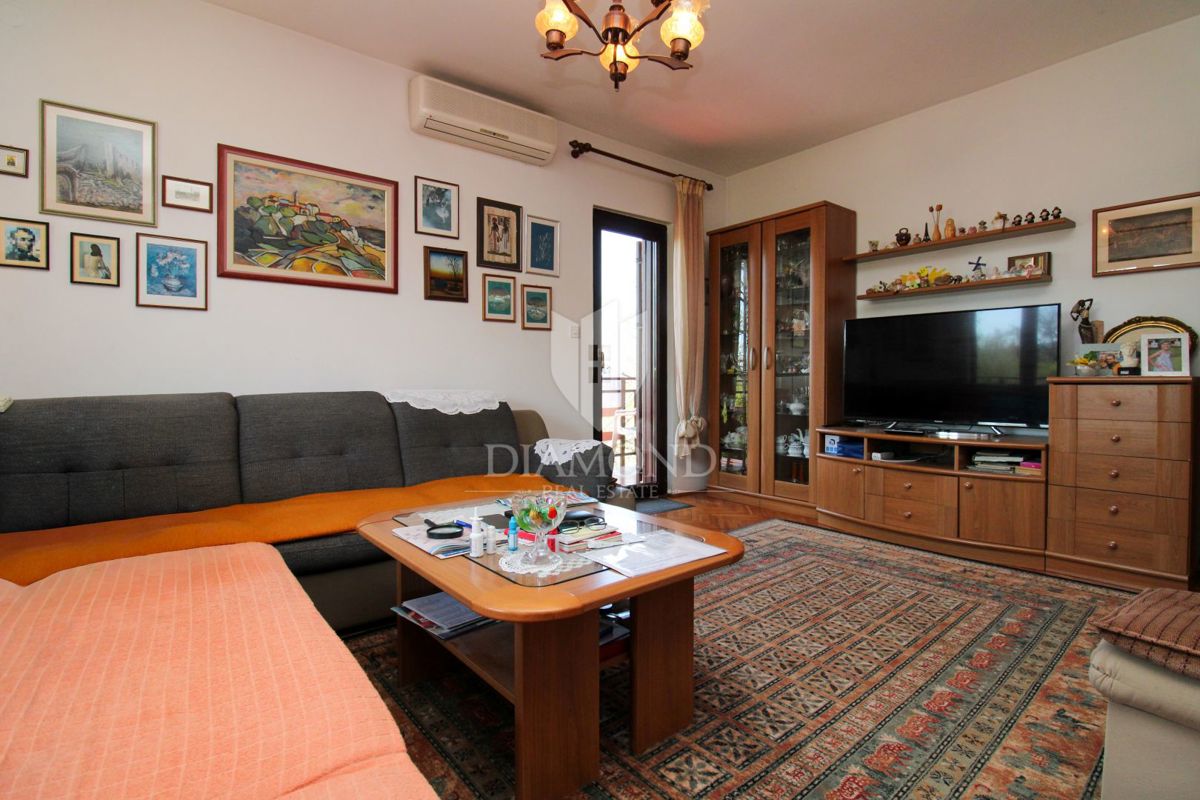 Labin, splendida casa familiare con tre unità abitative separate