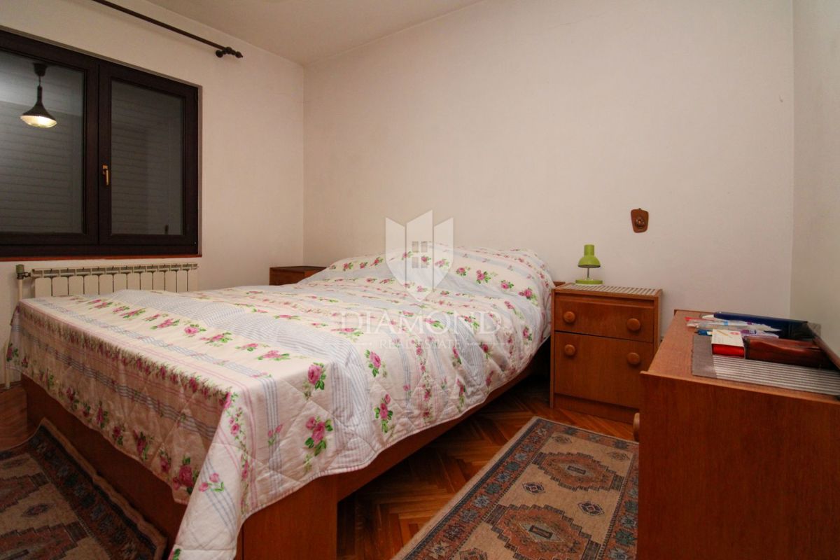 Labin, splendida casa familiare con tre unità abitative separate