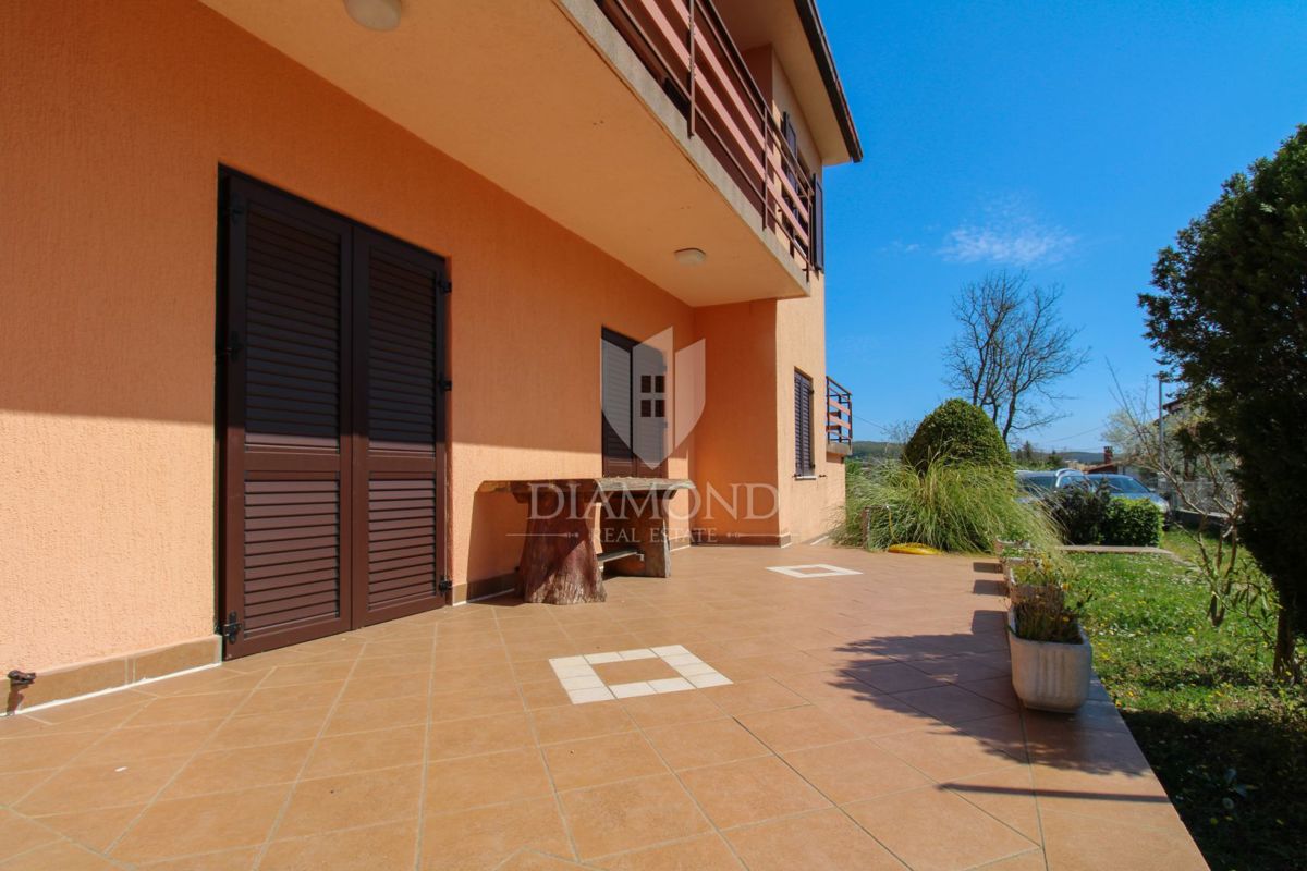 Labin, splendida casa familiare con tre unità abitative separate