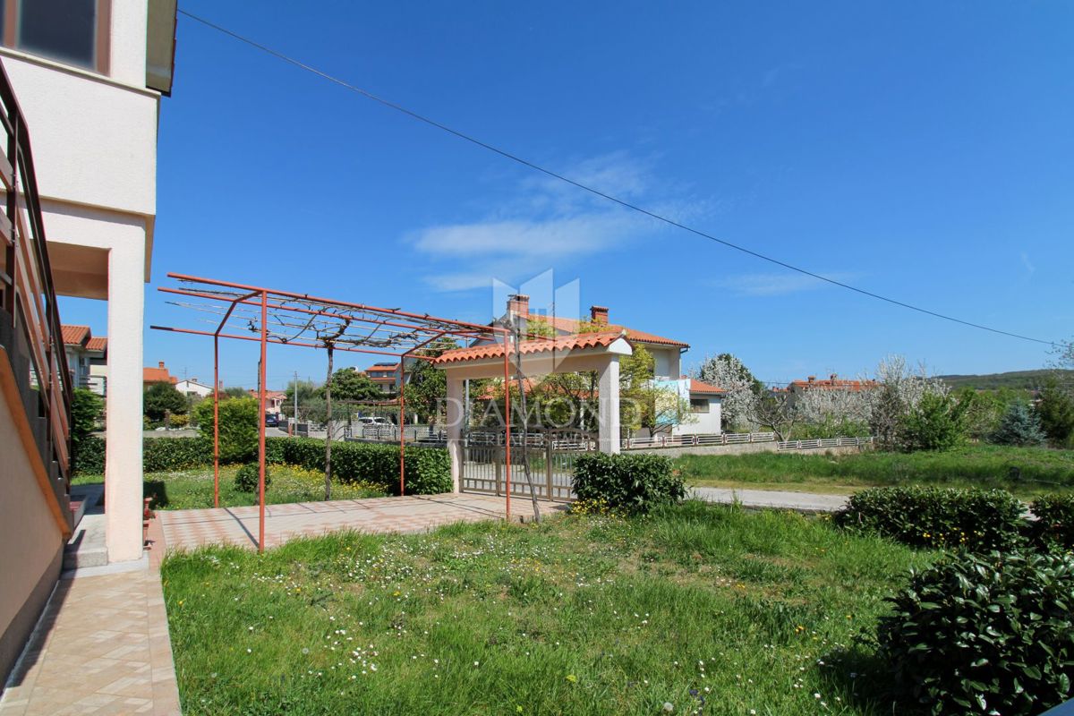 Labin, splendida casa familiare con tre unità abitative separate